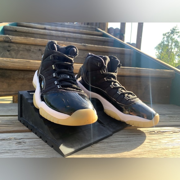 BLACK FRIDAY 35% SALE! Nike Jordan 11 "Jubilee 25th Anniversary" Size 6 Youth - Picture 2 of 6